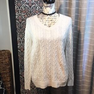 Croft&Barrow long sleeve v-neck cotton knit sweater
